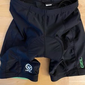 Women’s Canari Gel Cycling shorts size M